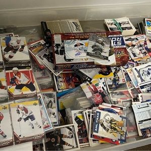 MYSTERY NHL HOCKEY CARDS PACKS! 1 PULL PER PACK GUARANTEED (AUTO, ROOKIE, PATCH)
